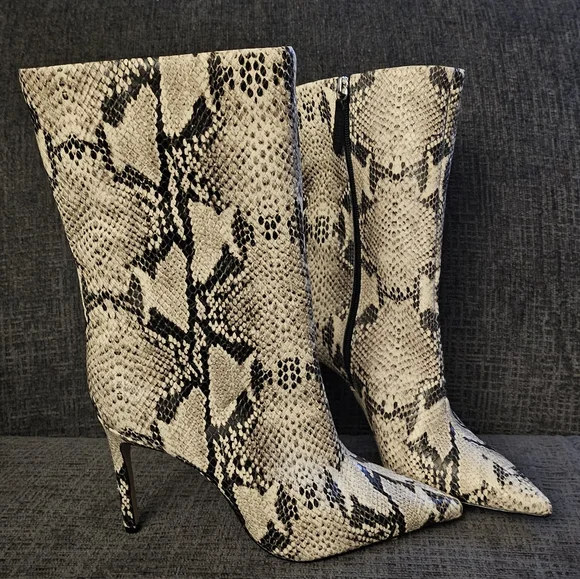 Schutz Snakeskin Leather Sole Heels - Picture 2 of 7